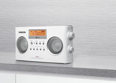 Sangean FM-Stereo RBDS / AM Digital Tuning Portable Receiver-PR-D5WH